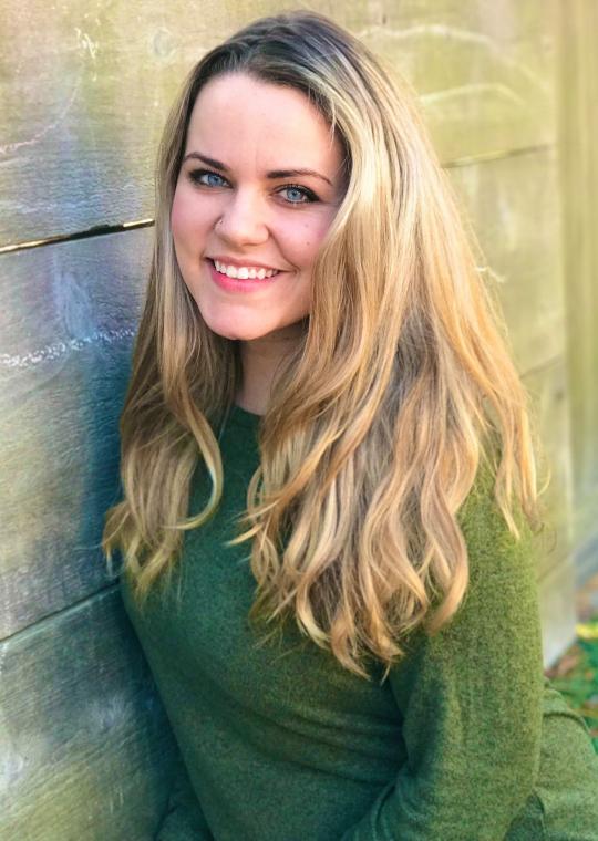 Ashley Kimball Headshot